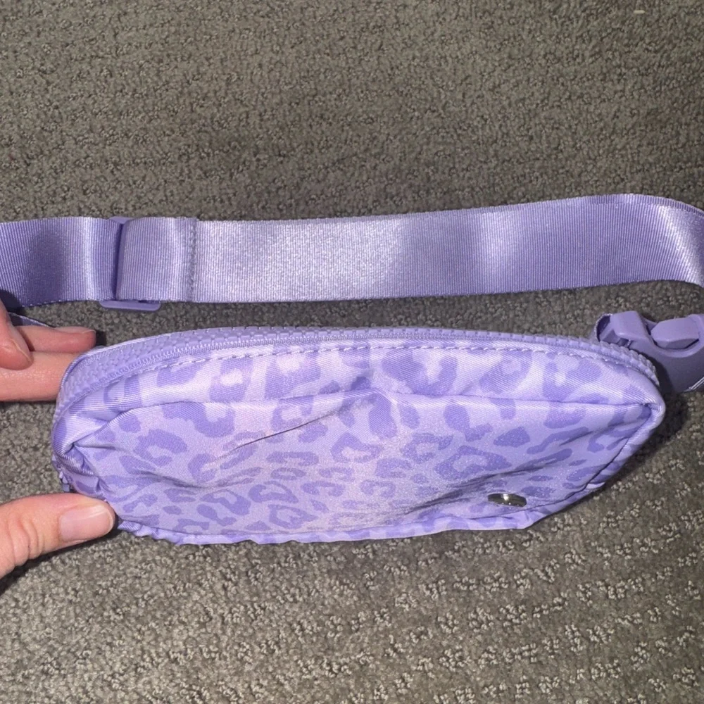 Youth Girls Like New Purple Leopard Print Belt Bag Fanny Pack
